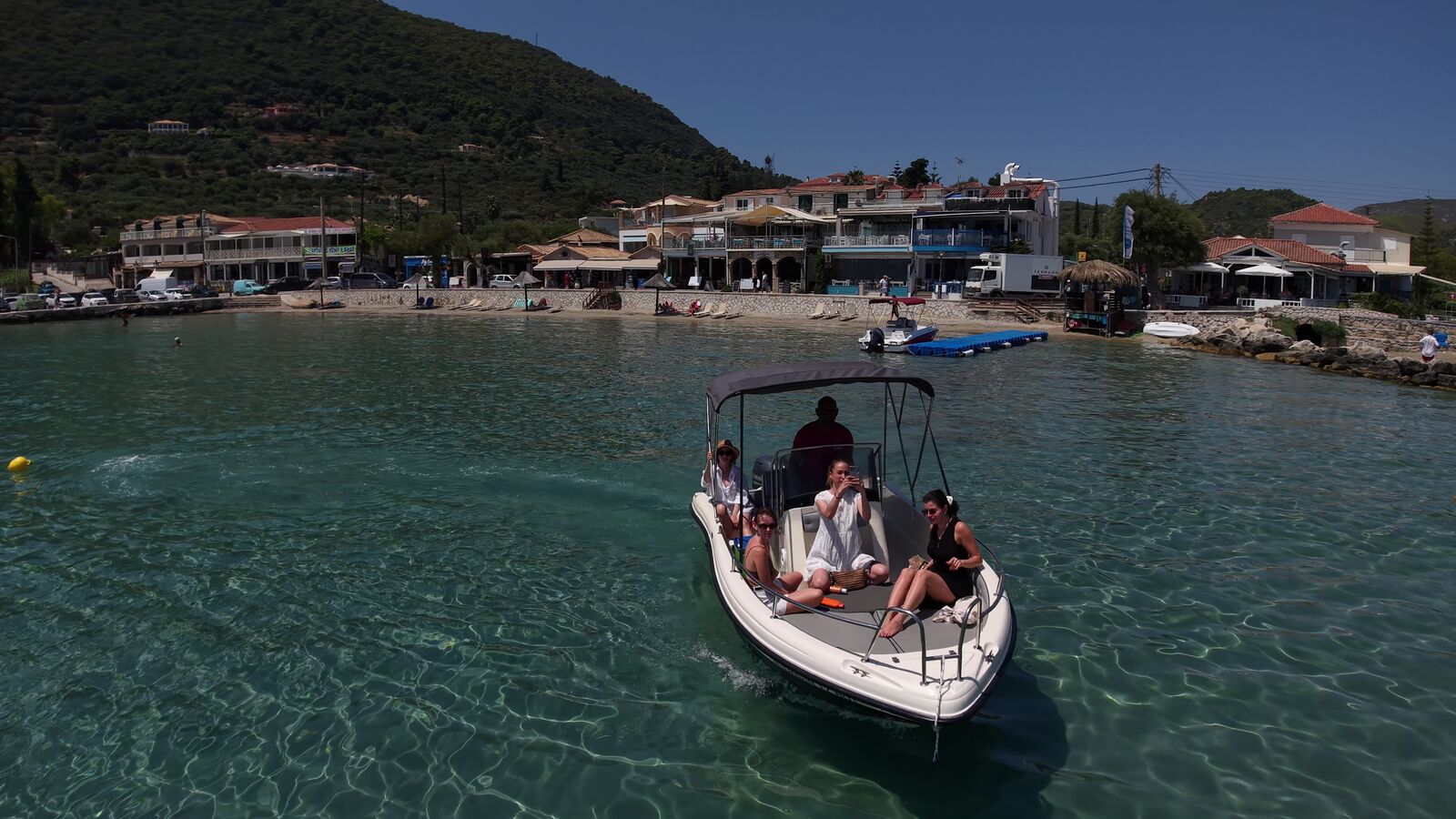 60HP Selva Self-Drive Boat