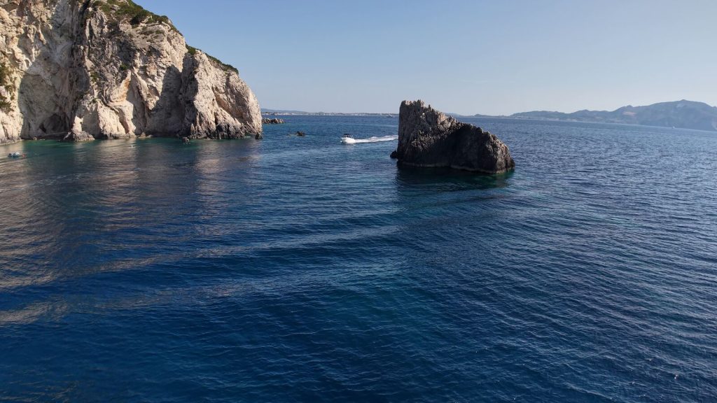 South Coast: Turtles & Mizithres Rocks (3 hours)