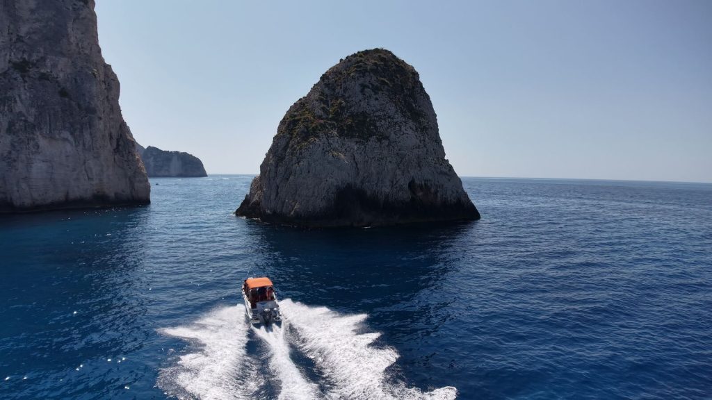 South West: Eros Cave & Piscines (4 hours)