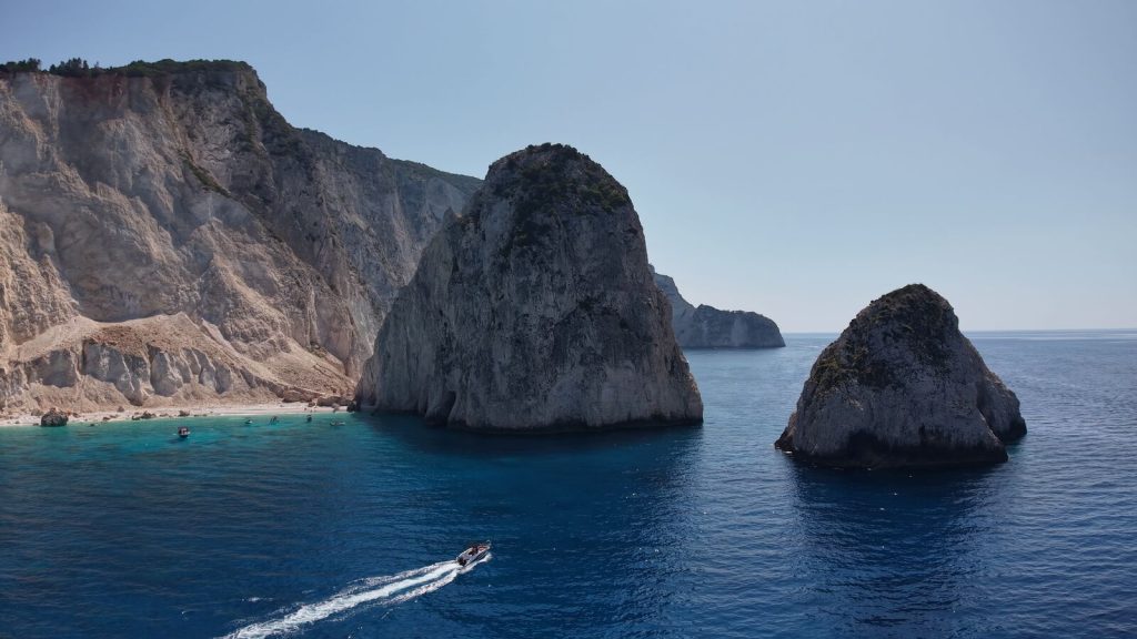 South West: Eros Cave & Piscines (4 hours)