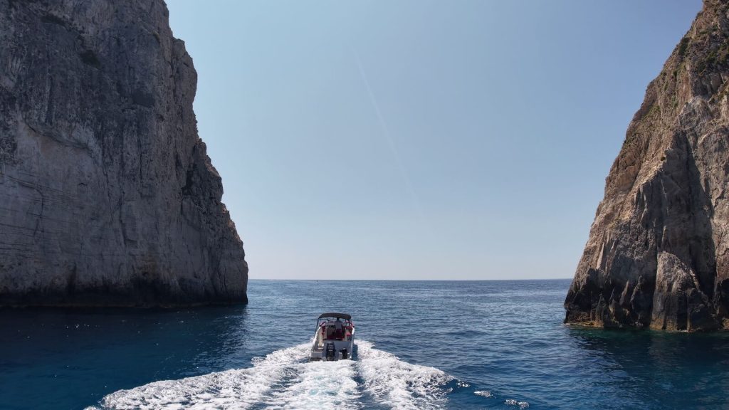 West Coast: Korakonisi & Agalas Caves (5 hours)